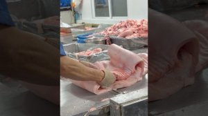 как снимают кожу с сала