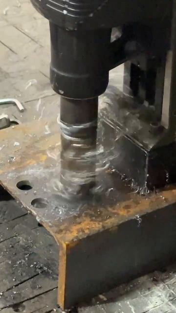 Бесщеточный магнитный сверлильный станок LENZ STEYR-35 MAX