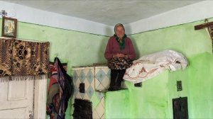 Одинокая жизнь бабушки  Евы (93г)  в горах. Вдали от цивилизации