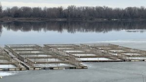 Астрахань. Ледоход на реке я Бузан.