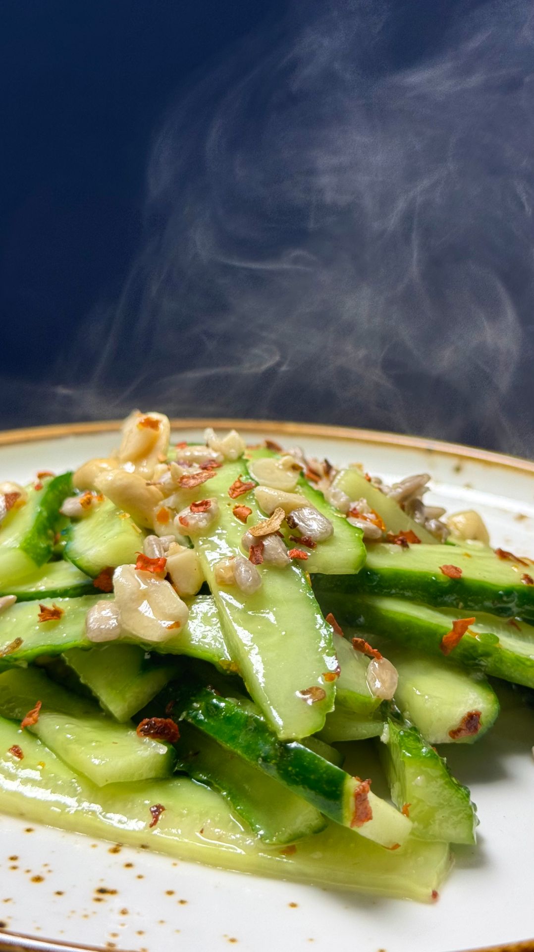 Маринованные огурцы с орехами и перцем чили