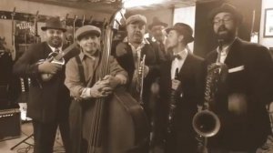 Сегодня у нашего папы ДР! Дети, друзья и знакомые его поздравляют!