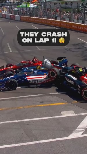 Первая авария Мика Шумхера в IndyCar. Мик не виноват