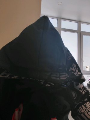 Покажу лицо когда набирём 100 подписчиков на моём канале.