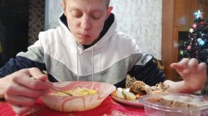 Мукбанг// Куринный Суп Холодец Солёный Огурчик