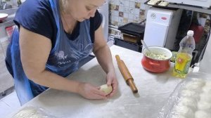 Пирожки - румяные.