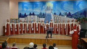 Ещё луга не зацветали