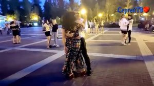 Я ревную тебя.........