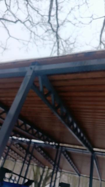 Как правильно сделать свес кровли?