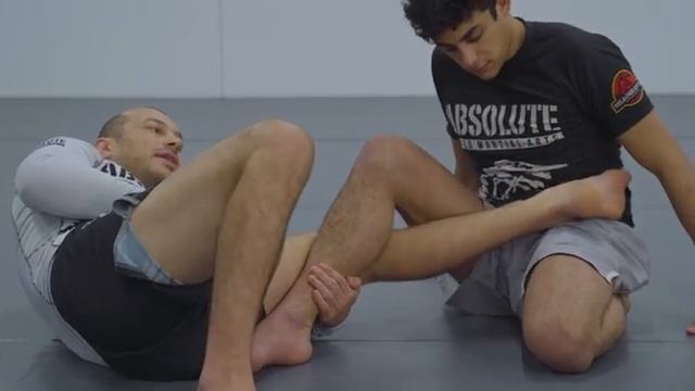 The Perfect Way To Use The De La Riva Guard No Gi Avoiding The Saddle by Lachlan Giles