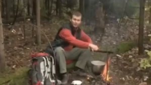 Для того чтобы потом легко избавиться от сажи на котелке после готовки, достаточно протереть его ...