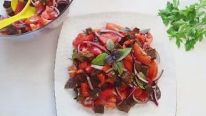 Я и не знала что ЭТО Итальянский салат-- готовлю его много лет! Самый Вкусный Салат с помидорами!