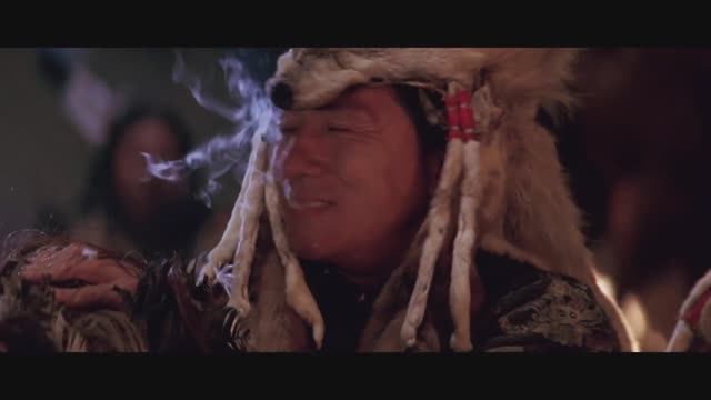 Шанхайский полдень: Джон выкуривает трубку мира