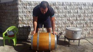 КАК ПРАВИЛЬНО ПОДГОТАВЛИВАЮТ ДУБОВЫЕ БОЧКИ?