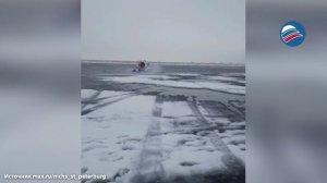 Трещина во льду отрезала от берега 230 рыбаков в Финском заливе