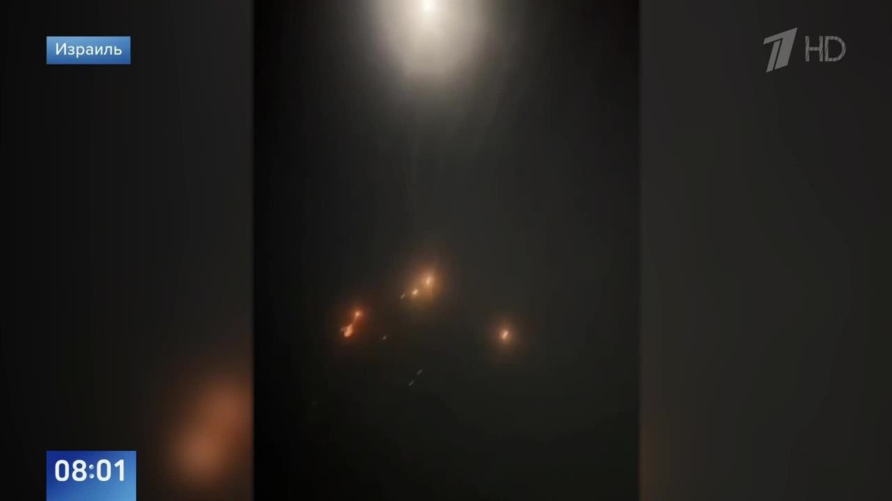 Появились кадры ответных ударов Ирана по Израилю. смотреть онлайн