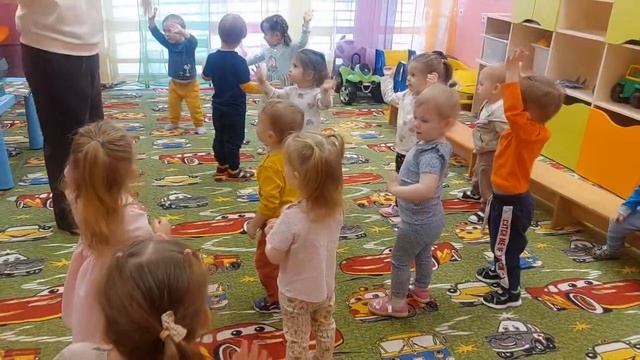 Музыкальное занятие дети 2-3 г