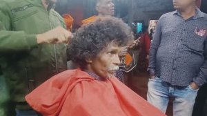 Стрижка уличного парикмахера ASMR 💈 Индийский придорожный парикмахер Расслабляется