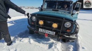 Внедорожный выезд за канистрой - пробиться не смогли