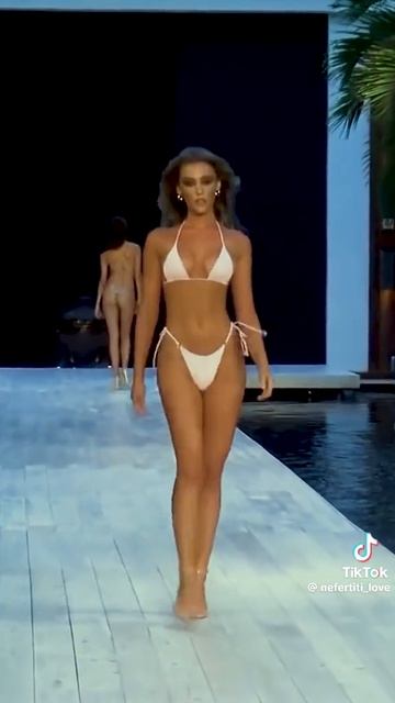 Baf3c17f8c85b126db6f53caa9324a74.mp4