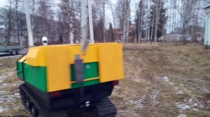 Демонстрация маневренности роботизированной  тренчера