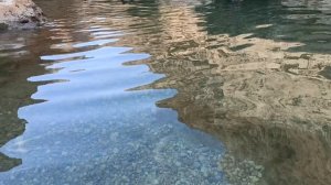 Здесь даже есть рыбки,которые делают пилинг!