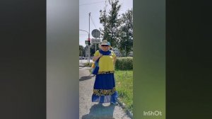 Сама шью, перешиваю, сама себя наряжаю. #создаю образ #переделка #новаяжизньстарыхвещей #утилизация