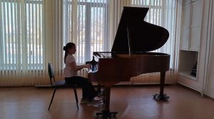 Хмиловская Елизавета, ДШИ №14 г.Березовский, 
П.И. Чайковский "Баба яга"