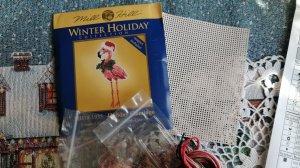 Новогодний фламинго Holiday Flamingo (Mill Hill, MH18-1935): от обзора набора до готовой работы