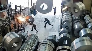 Самые нелепые ошибки рабочих снятые на камеру.