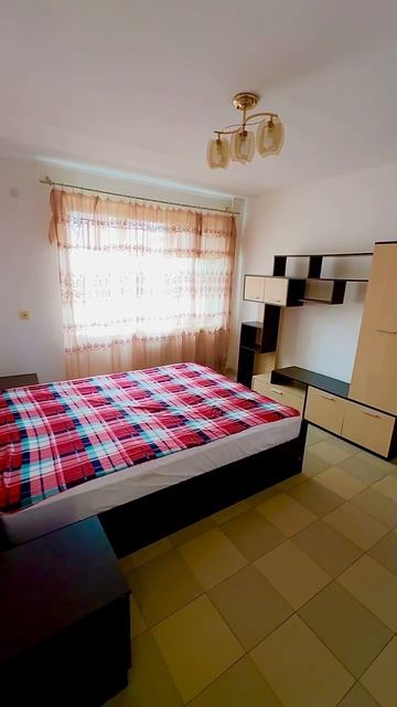 2ка, улица Героев Бреста. Комнаты раздельные. Можно дети, животные. Офиц договор. +79787003279