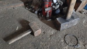 Как поставить ручку на кувалду