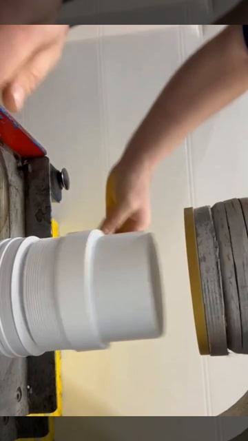 С-999Р гофра для унитаза, сборка на заводе и установка в канализационную систему.