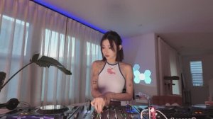 Kira X - 2026 house mix   playful groove 😈