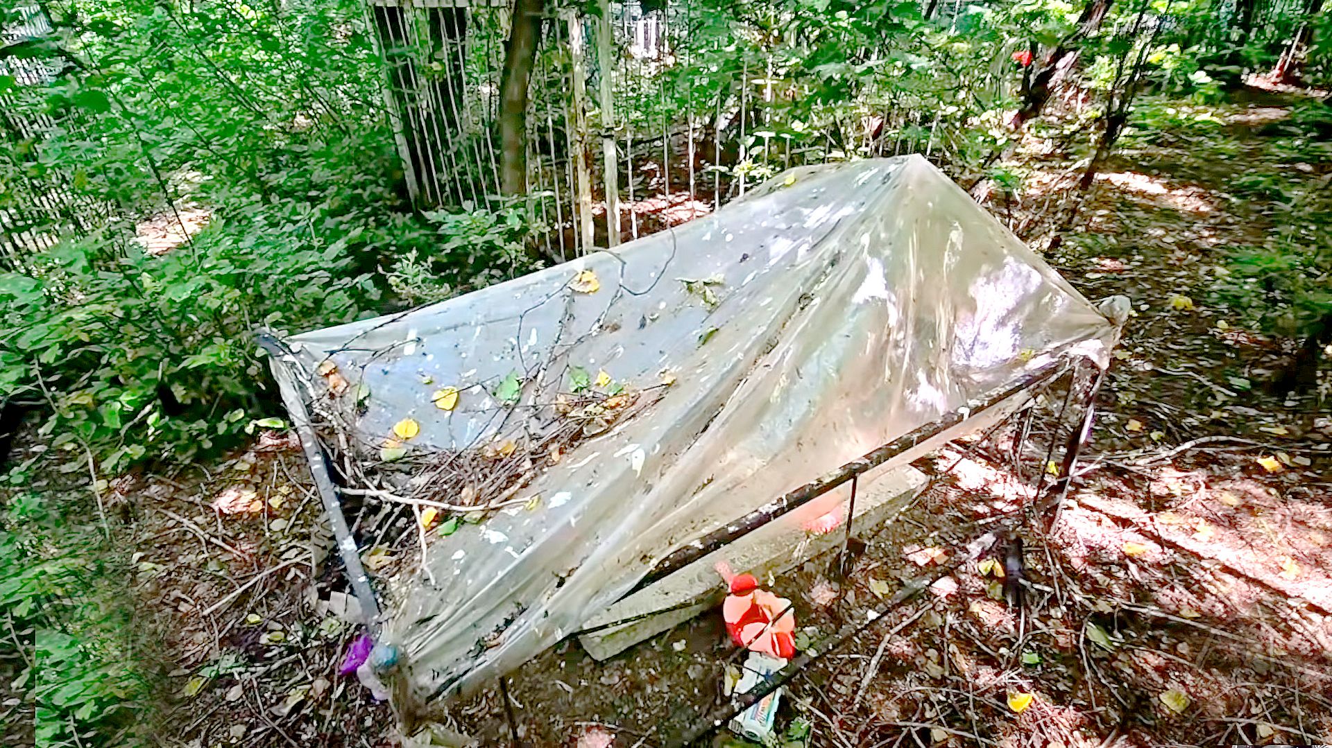 МОГИЛА, ОТ КОТОРОЙ СТЫНЕТ КРОВЬ… Я ПОЧУВСТВОВАЛ ЧТО-ТО РЯДОМ смотреть онлайн