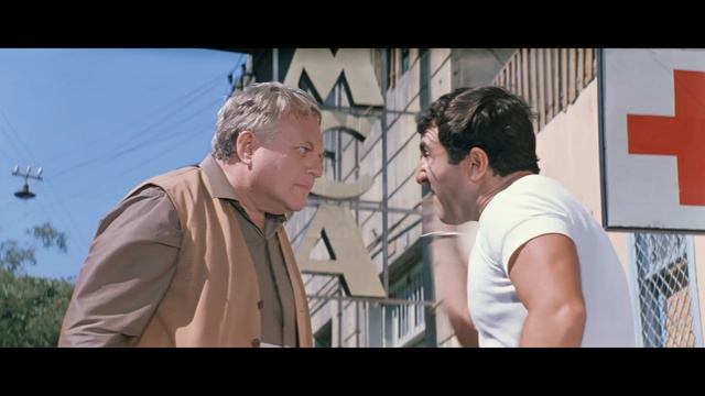 Непереводимая игра слов. Фрагменты из фильма "Бриллиантовая рука". 1968 г.