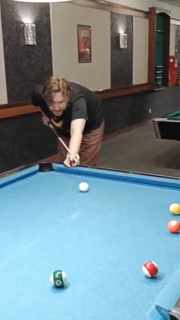 Вологодский снайпер113 | #nitrovend #vend #венд #nightthrasher113 #twitch #твич #бильярд