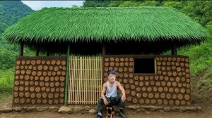 Строю дом в лесу из дерева и глины. Серия 8