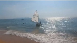 Вольный ветер.Пляж Наджомтьен.Елка на пляже Кайтсерфинг Паттайя