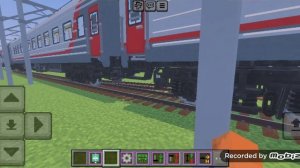 Эп2к-510 с пассажирским поездом отправляется со станции Лимур.