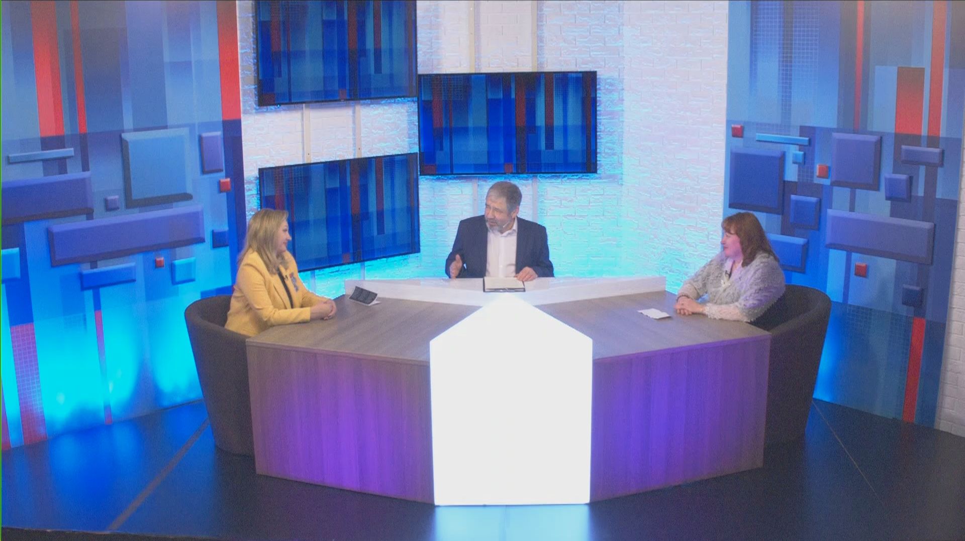 "Время интервью" Екатерина Дворянкина, Инна Каюмова 02.03.2026