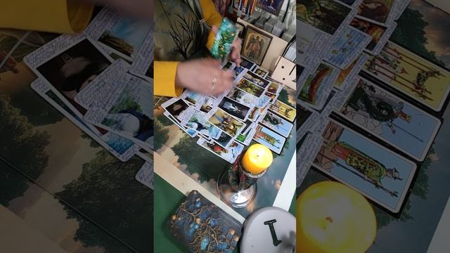 Кто колдует и что получает?