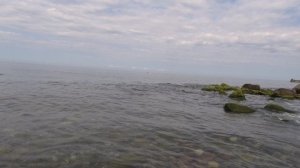 Прозрачное море у реки Лоо