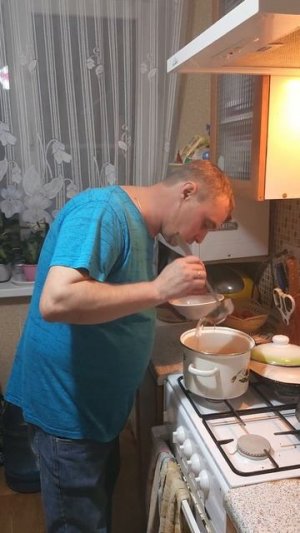 Самый  вкусный  куриный  бульон..