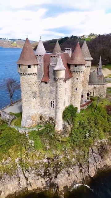 Замок Валь, Франция