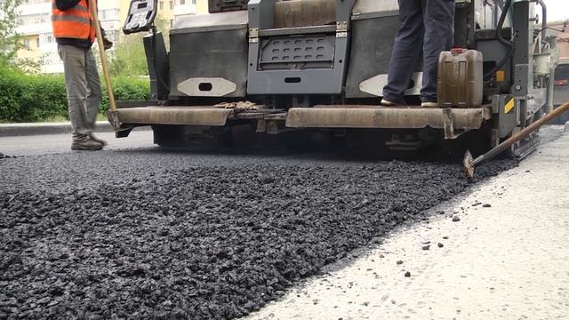 С начала текущего года в Волгограде восстановлено свыше 4 000 кв. м дорожного полотна смотреть онлайн