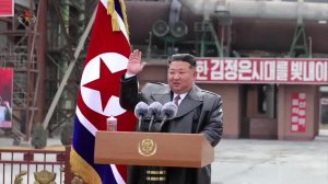 Ким Чен Ын нанес поздравительный визит в Санвонское цементное объединение