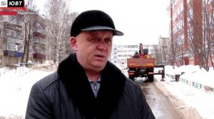 В Альметьевске усилили работы по очистке снега и наледи с крыш