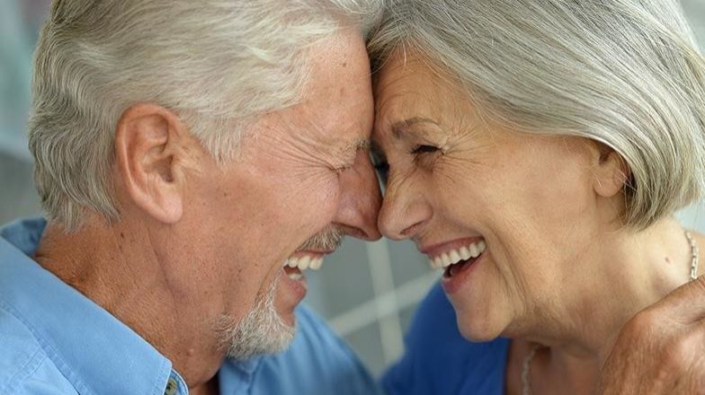 прижмусь щекой к  твоей большой  ладони