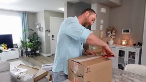 ПОТЕРЯННЫЕ ПОСЫЛКИ — ОТКРЫЛИ И ОФИГЕЛИ 🤯(Happy Family in CANADA)